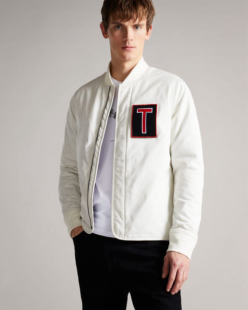 Ted Baker Eagley Wadded With Patch Jacka Herr Vita | RZW-516724