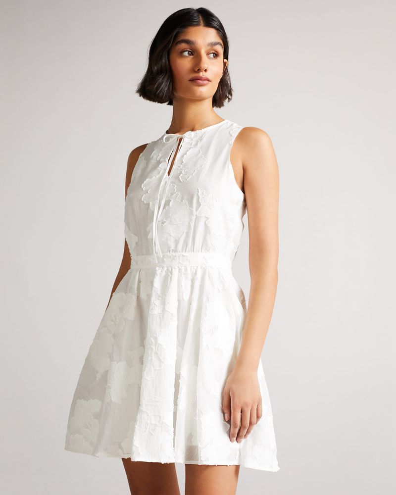 Ted Baker Maylee Flippy Mini With Neck Klänning Dam Vita | IBS-842570