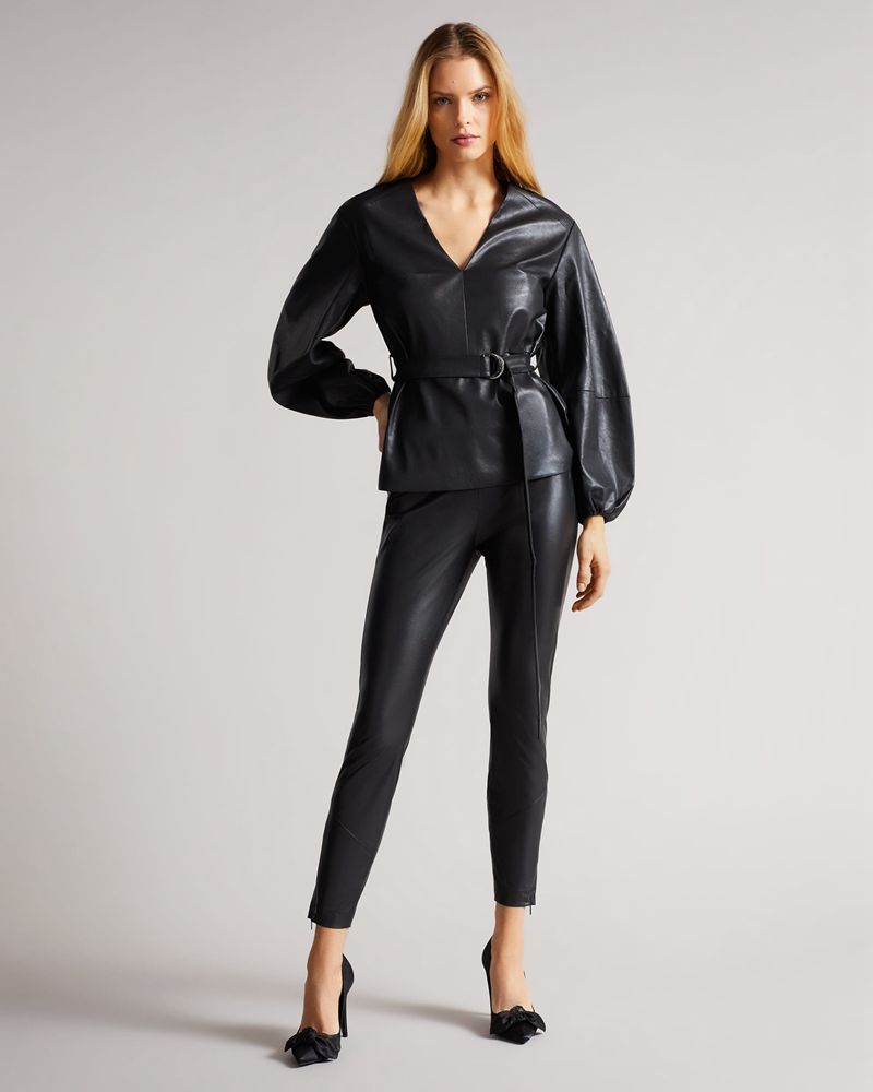 Ted Baker Onari Pu V-Necked Blast Dam Svarta | VJI-618037