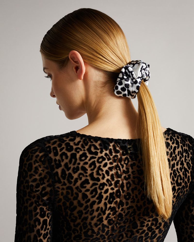 Ted Baker Persina Oversized Bolt On Spot-Print Scrunchie Halsduk Dam Vita | RIS-694072
