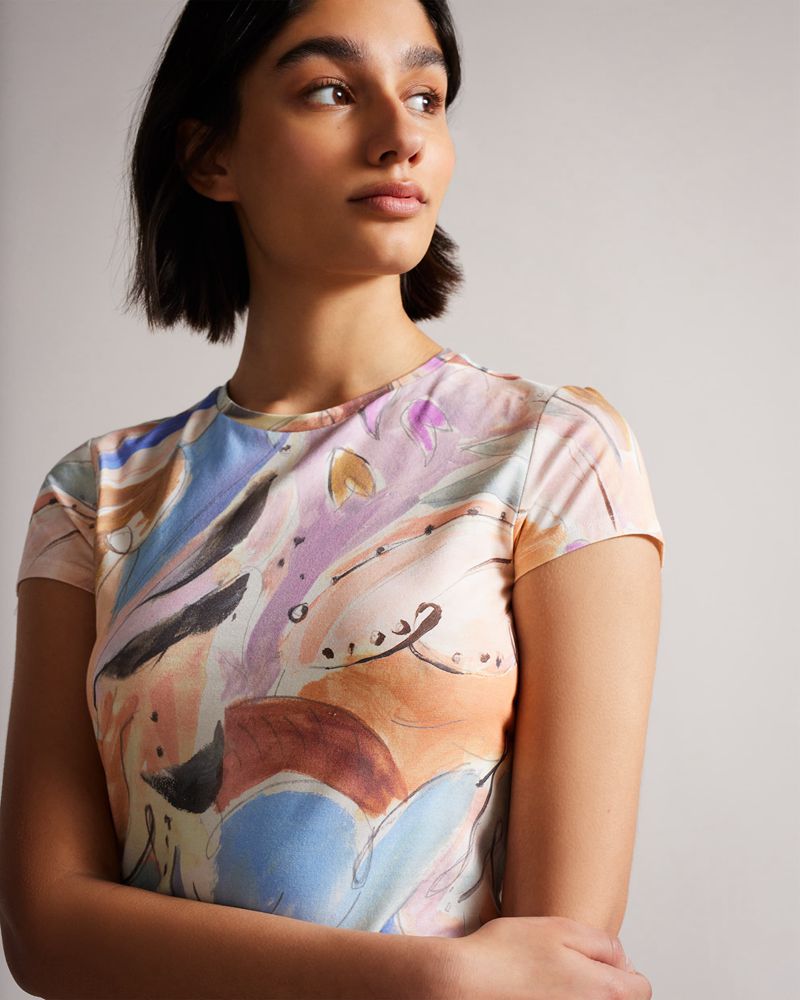 Ted Baker Rosiean Printed Fitted Tee Blast Dam Vita | UTZ-079823