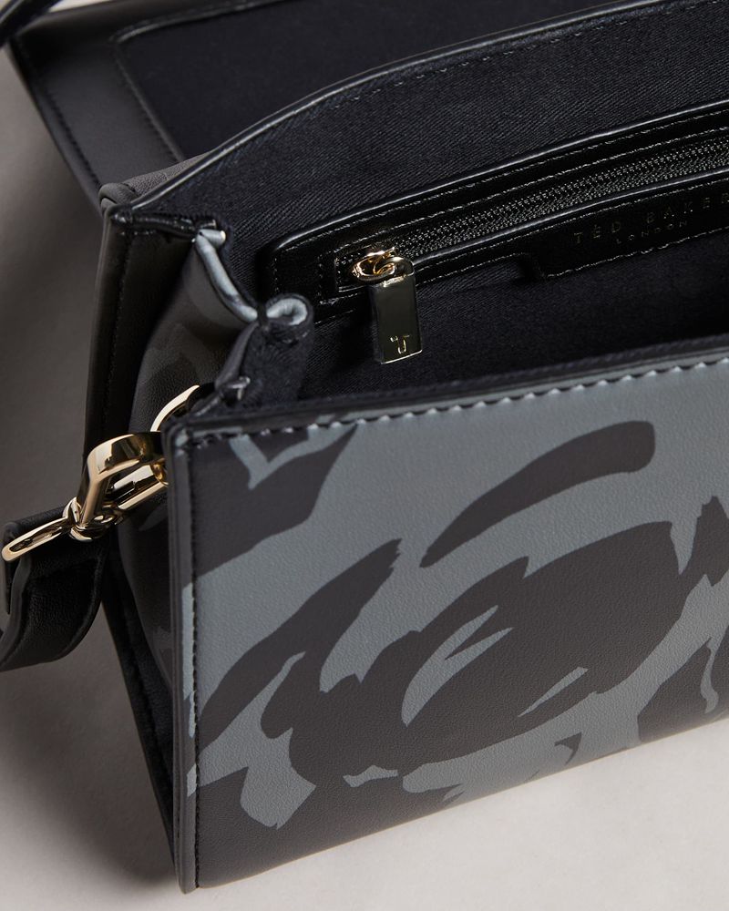 Ted Baker Rozzita Bolt On Floral Non Läder Cross Body Crossbody Väska Dam Svarta | KIE-513792