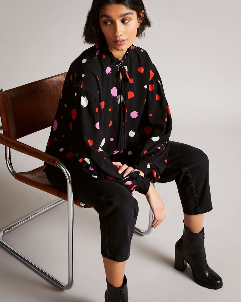 Ted Baker Sunrai Spot Print Frilled Blouse Blast Dam Svarta | SMJ-056891