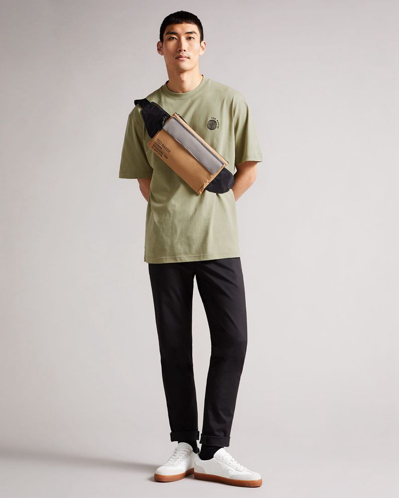 Ted Baker Turvill Ss Heavy Weight Relaxed Fit Graphic Blast Herr Gröna | ZNE-315906