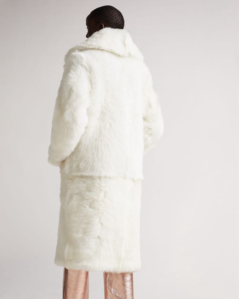 Ted Baker Velveti White Sheepskin Rockar Dam Vita | FKX-785420