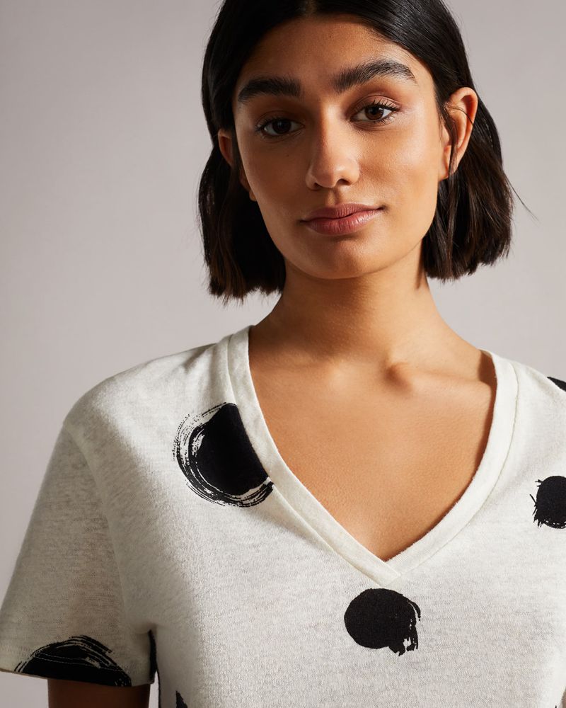 Ted Baker Zariiah Spot Linen V Neck Tee Blast Dam Vita | JAR-854921