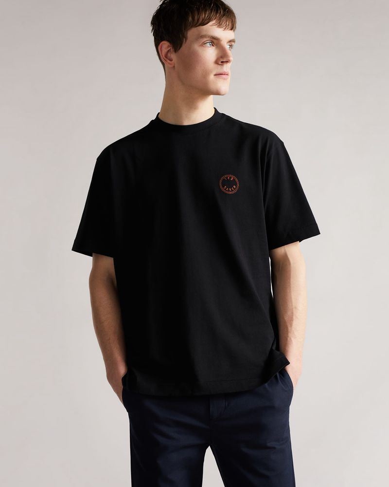 Ted Baker Merchnt Ss Transfer Printed Blast Herr Svarta | IFX-053642