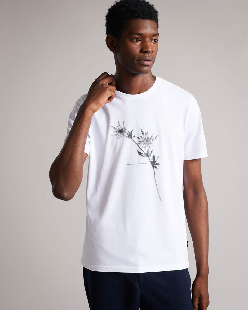 Ted Baker Wishaw Thistle Graphic T Blast Herr Vita | SWN-527310